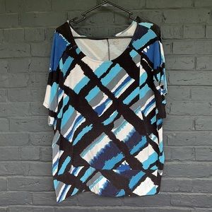 3/$5🌷 A.n.a Short Sleeve Top